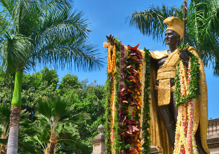 honolulu_kingkamehamehastatue