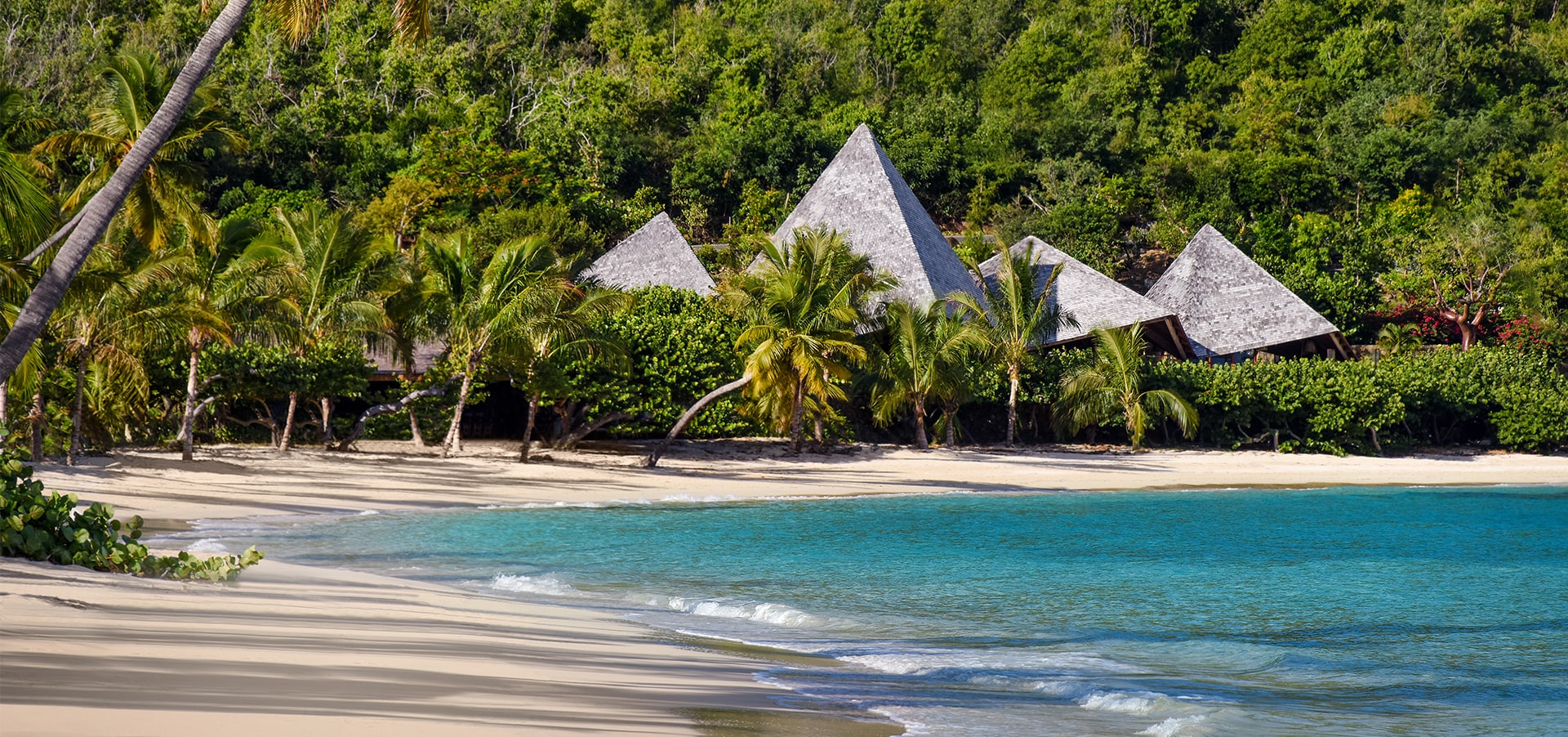 rosewood-little-dix-bay_beachwithpavilion