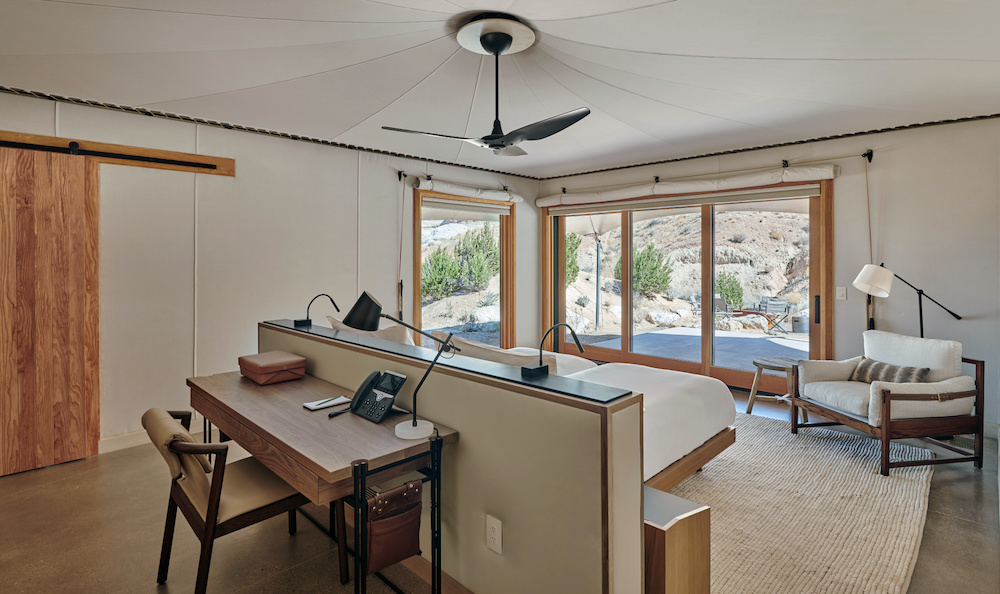 amangiri_usa_-_camp_sarika_tent_10_bedroom_twin_office_26942