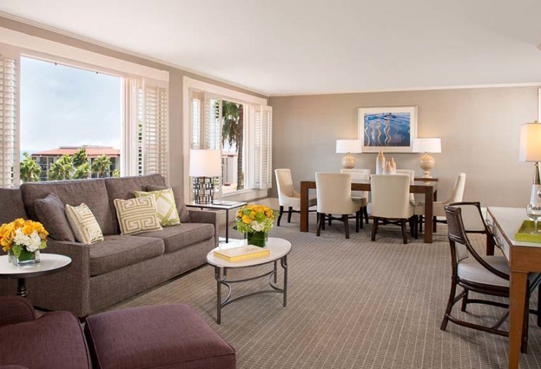 hotel_del_coronado_2-br_victorian_crown_suite_201002_2