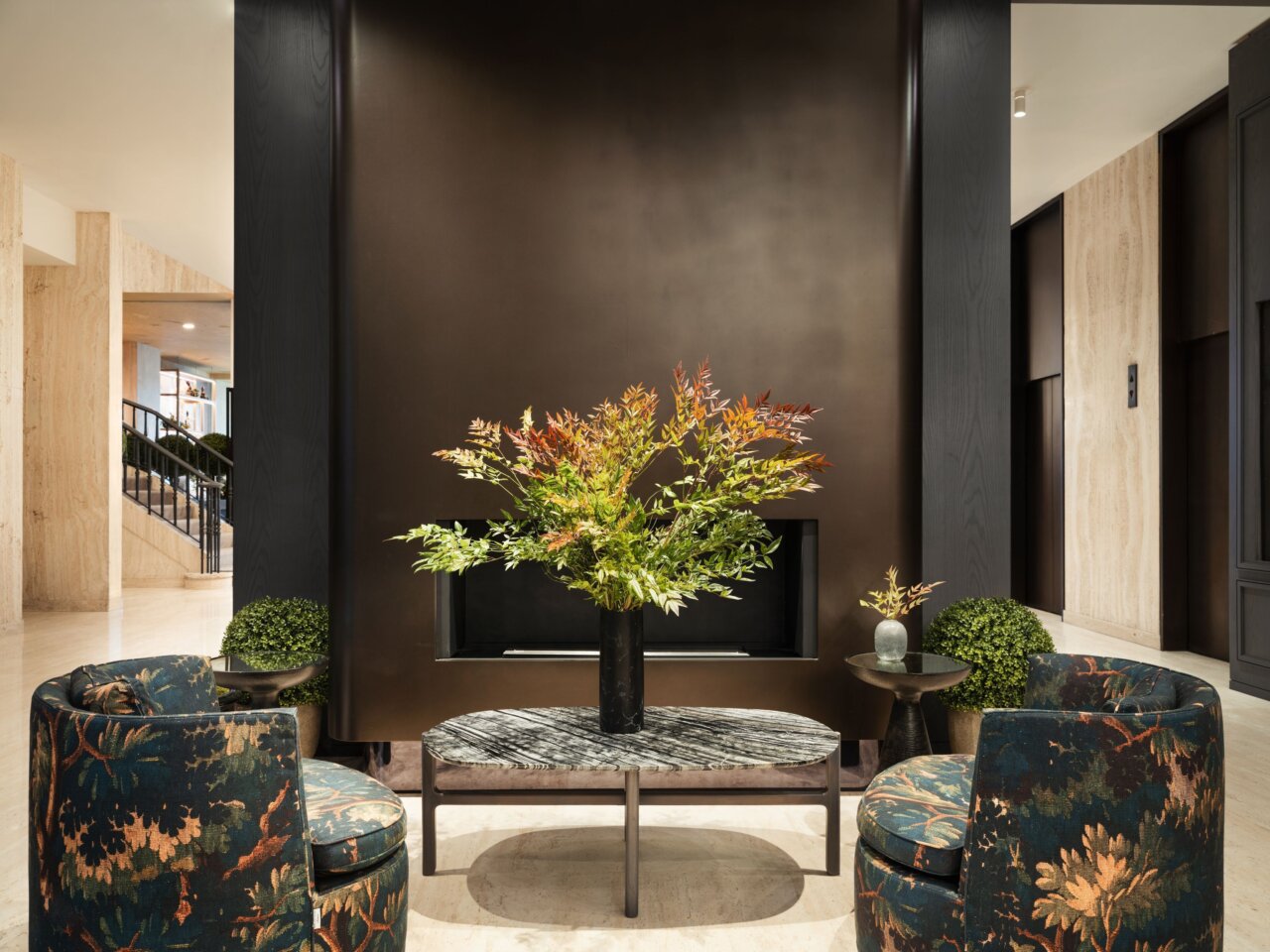 parklane_southlobby_seating-1280x960
